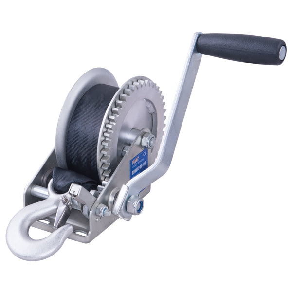 Rock trailer winch 545 kg. Including 8 meters of webbing with hook.