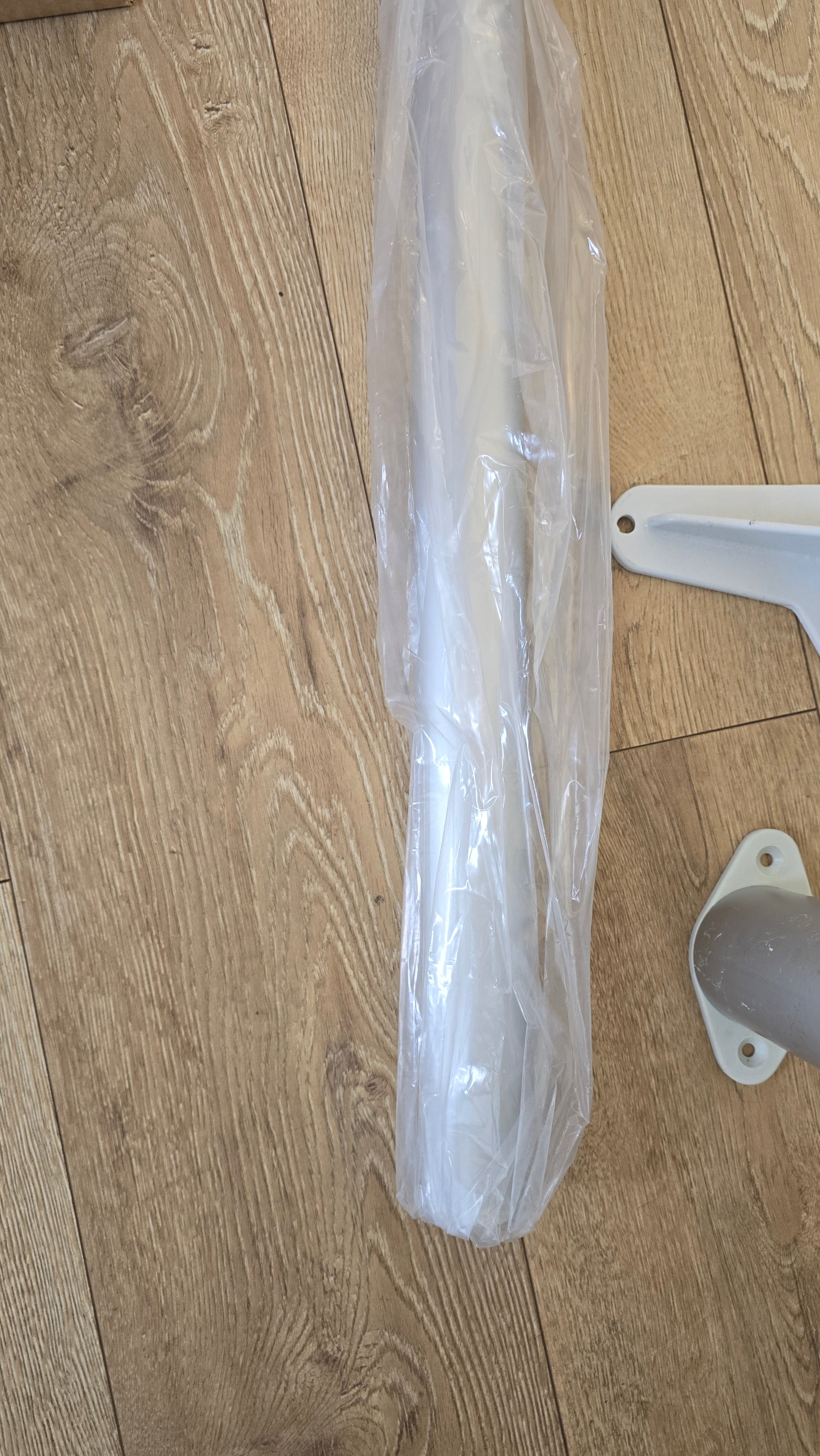 OUTLET - Bordstativ justerbart 500–850 mm – til båd, campingvogn og autocamper