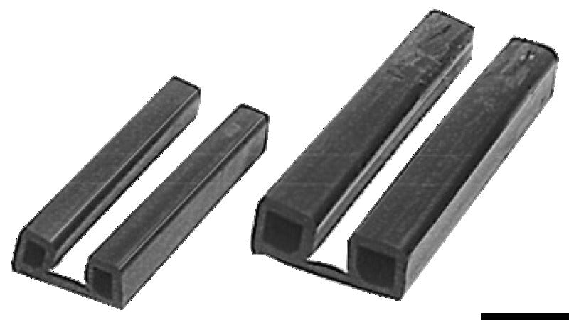 Sort PVC-fenderliste 55 × 21 mm med snap-in-indlæg og hvidt skruedæksel, 55 m