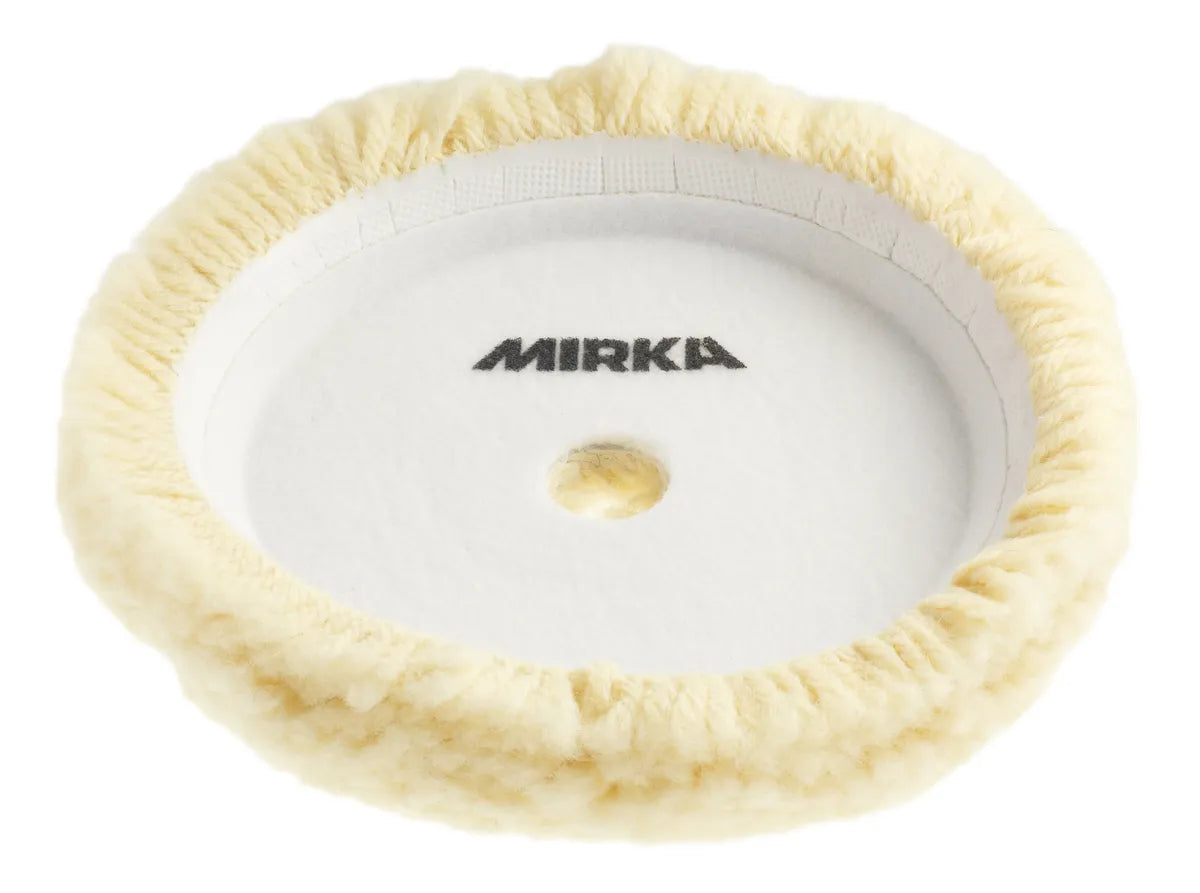 Mirka Polierpad aus geflochtener Wolle mit Klettverschluss.