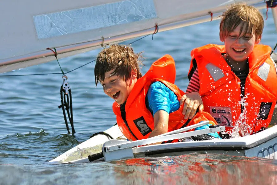 BRAVO Redningsvest – 40–50 kg – Orange/Sort/Grå