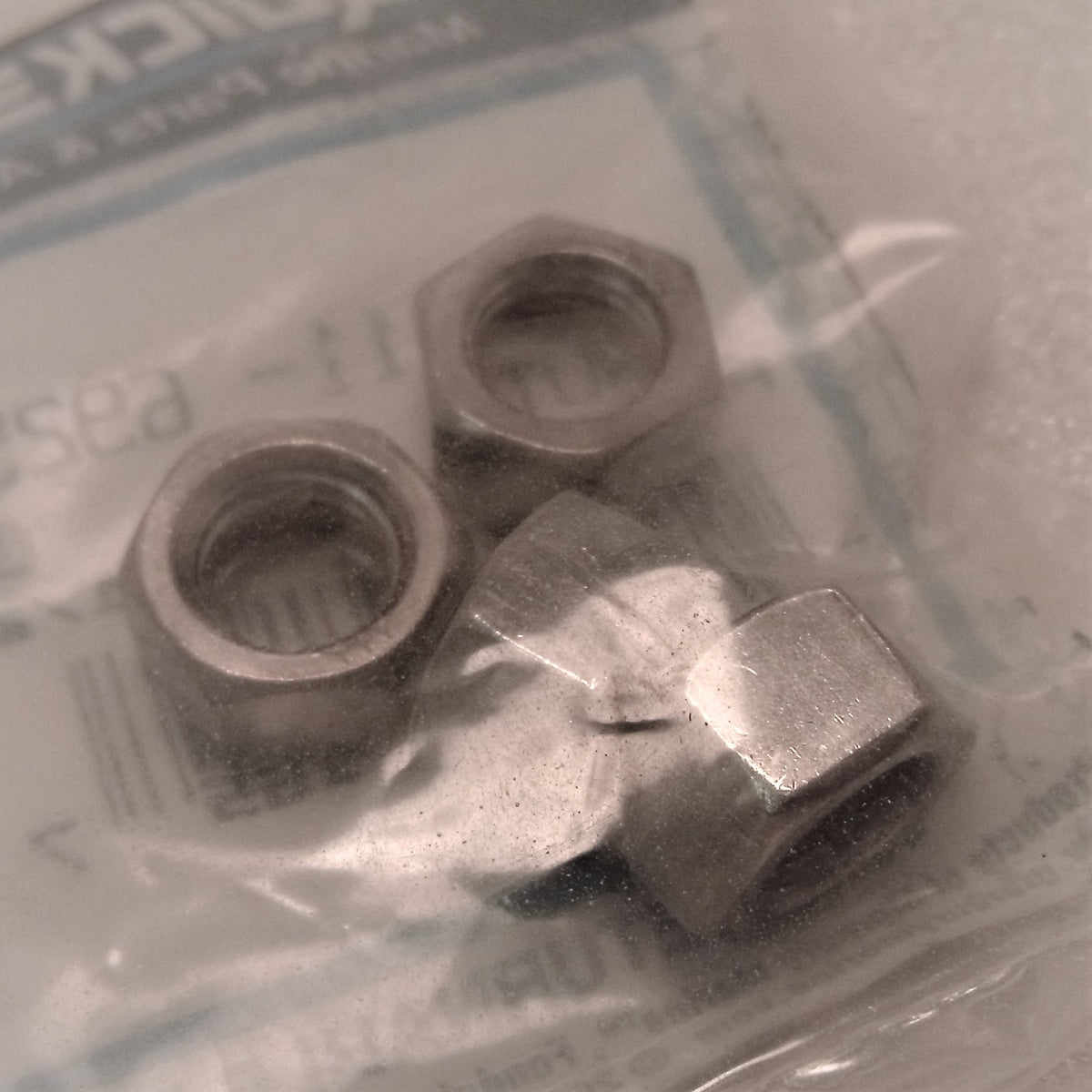 Mercury Marine møtrik til powerhead-studs 3/8-24, reservedelsnummer 11-69254