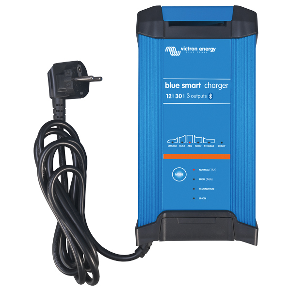 Victron Blue Smart Ladegerät 12V 30Amp 3 grp. IP22