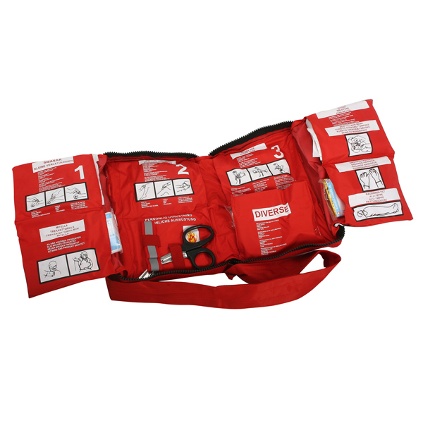Erste-Hilfe-Set für die Marine in der Tasche