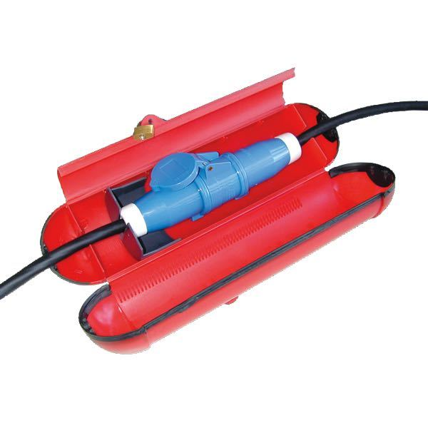 Cee 220v splashproof junction box with lock