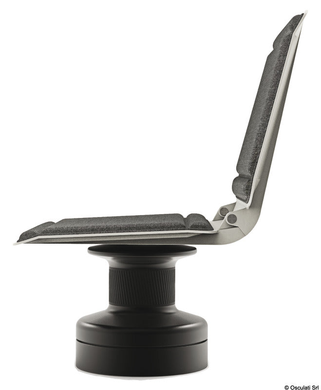 Stol til spil eller skødespil på båden fra Tides