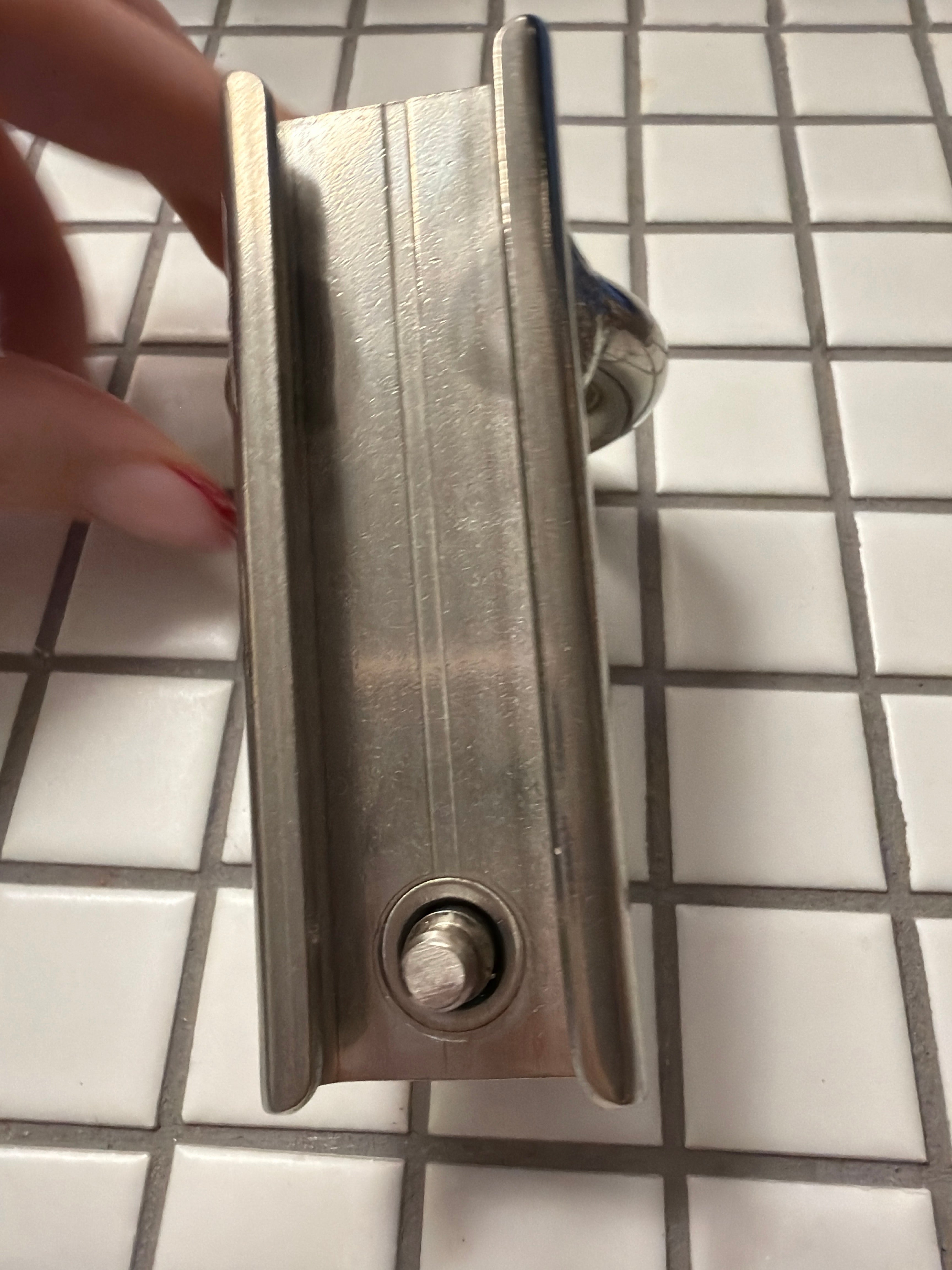 Klapbar Vægbeslag med Ring i Rustfrit Stål – Marine