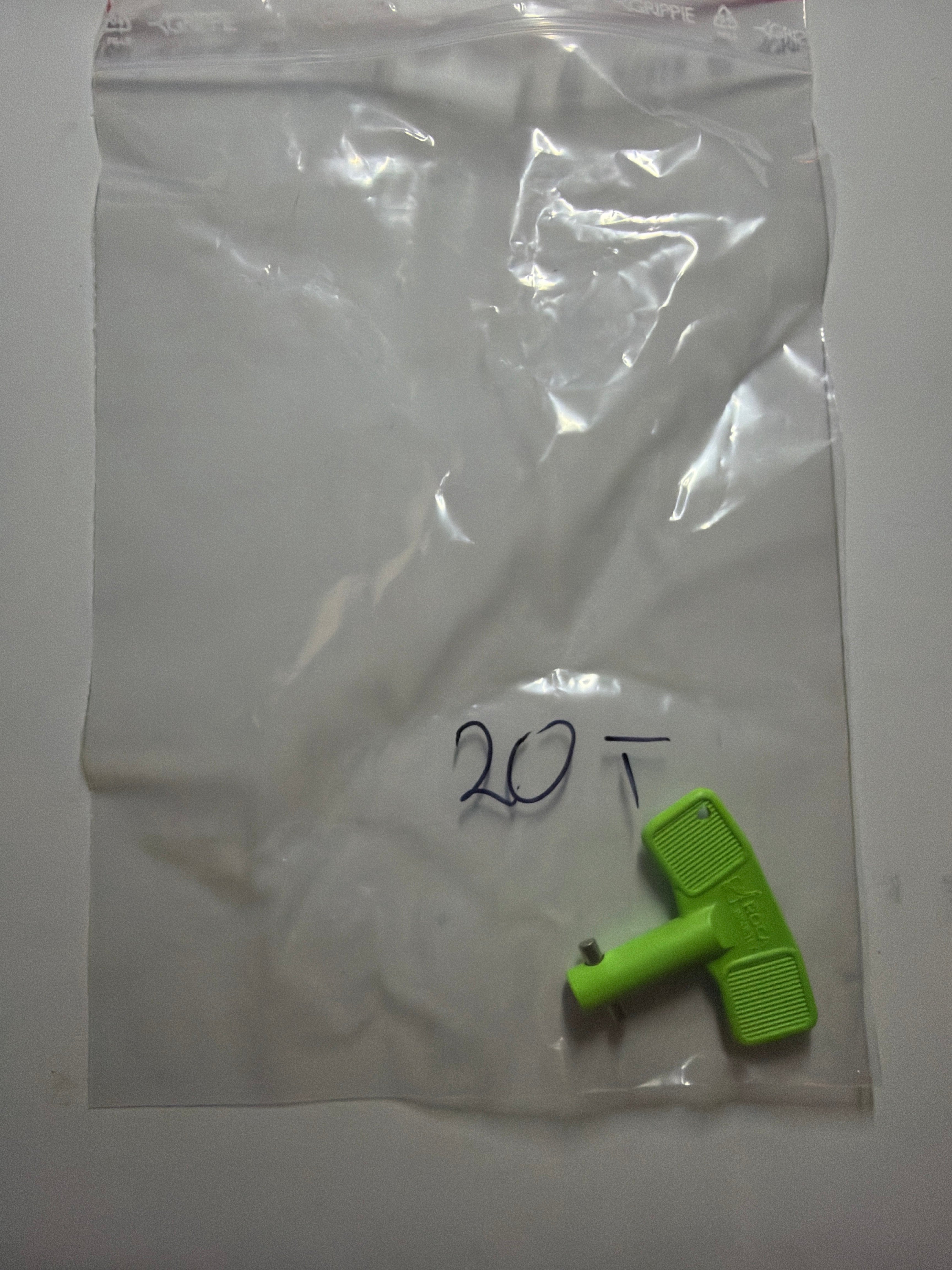 T-greb Nøgle – Grøn (20T)