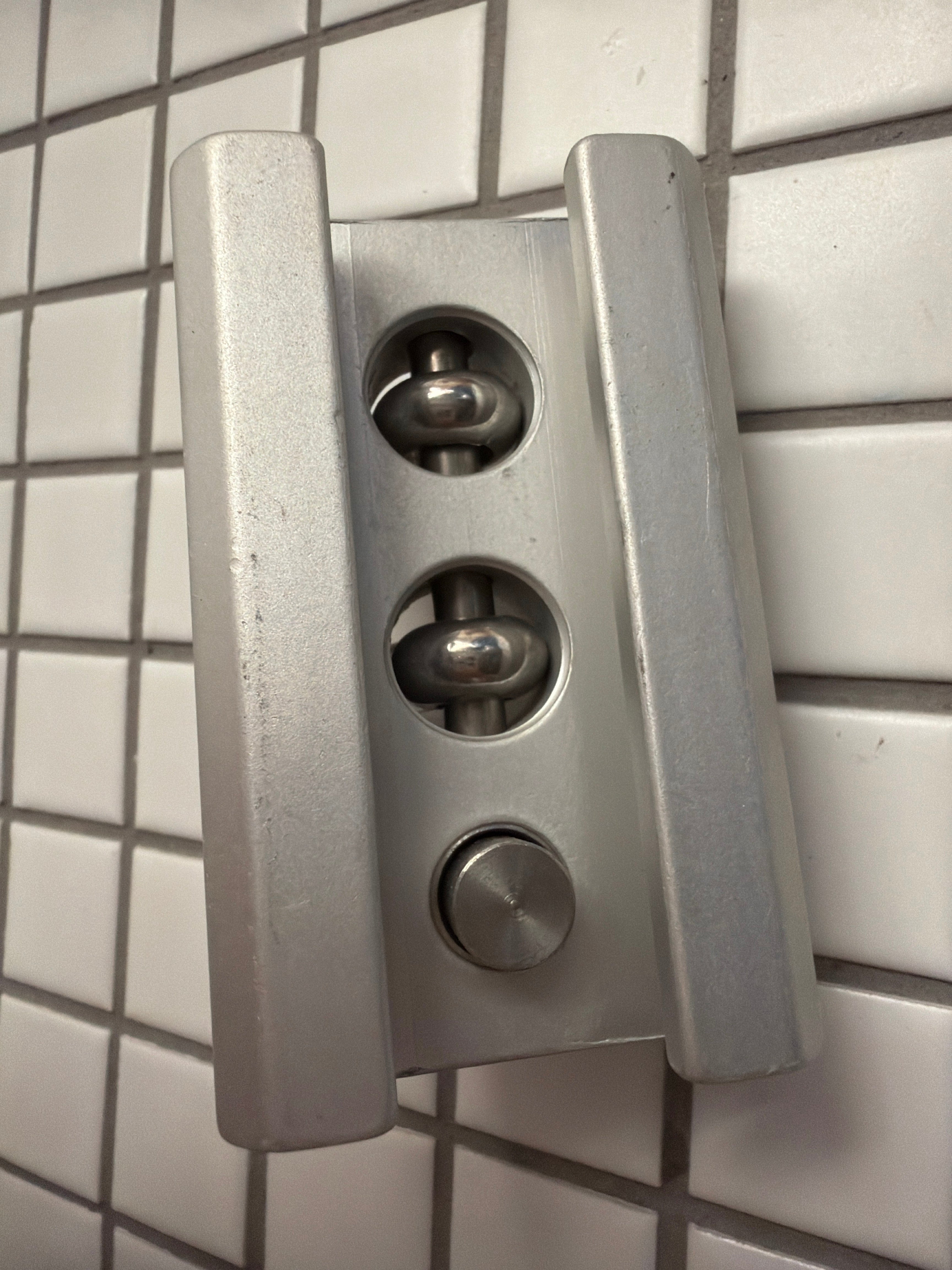 Rustfri lineklemme til båd – kraftig tovlås i aluminium og stål
