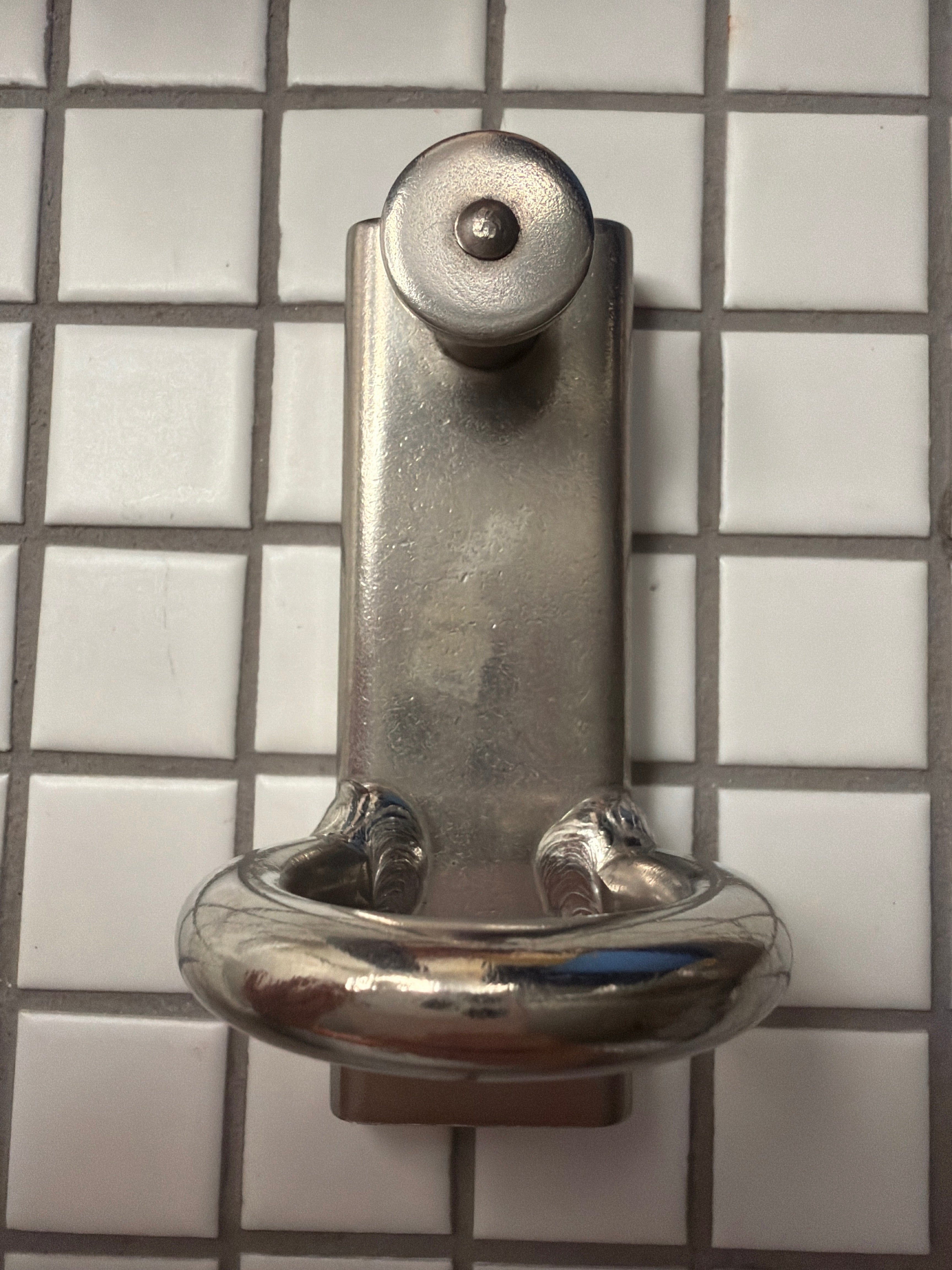 Klapbar Vægbeslag med Ring i Rustfrit Stål – Marine