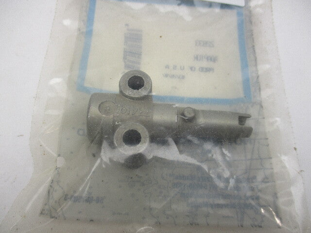 Mercury Marine adapter til brændstofsystem, reservedelsnummer 22833