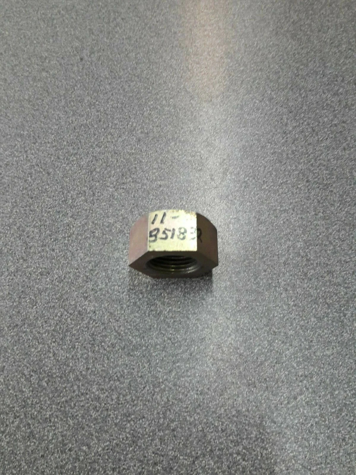 Original Mercury Marine svinghjulsmøtrik 11-851832